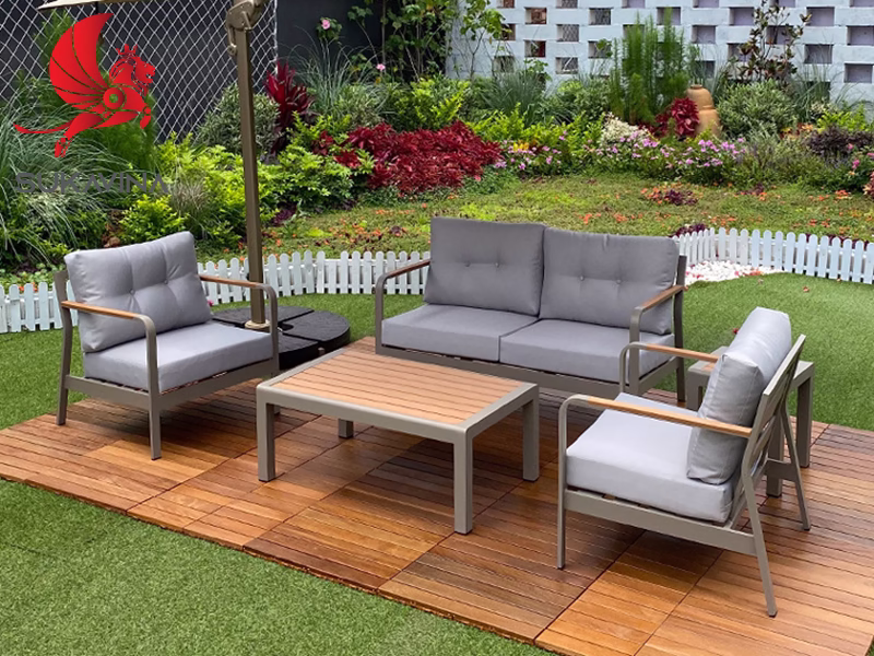 Top 10 mẫu ghế sofa chân sắt được yeu thích và ưa chuộng nhất hiện nay