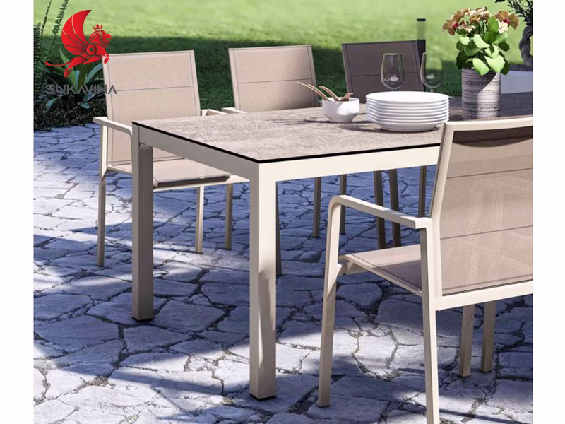 XU HƯỚNG BÀN GHẾ BẰNG SẮT HỘP 2025: BỀN – ĐẸP – GIÁ TỐT