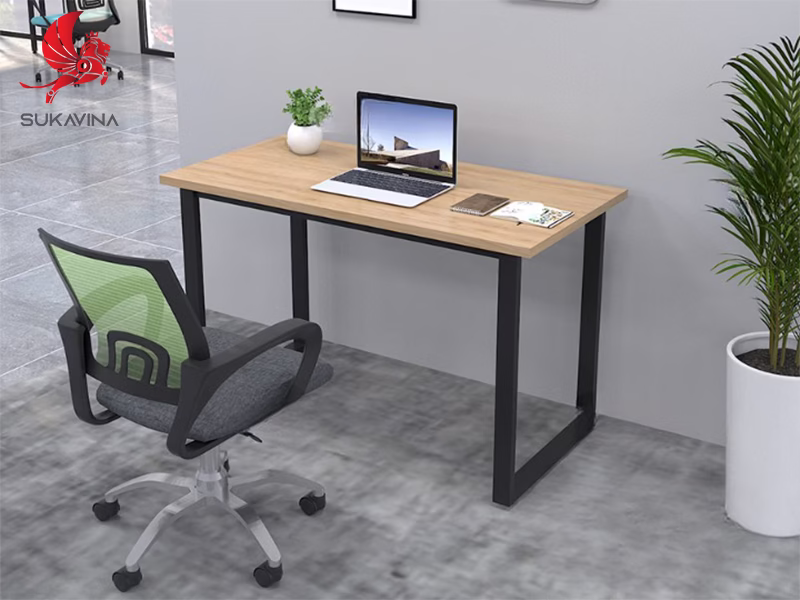 MINIMALIST DESIGN, VERSATILE APPLICATIONS IN MODERN INTERIORS WITH U-SHAPED STEEL TABLE LEGS